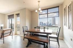 Luxurious City and River Views-2 bed 2 bath Corner Unit-High floor #521 - Image 5