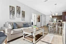 Luxurious Downtown 2 bedroom 2 bath- 1M Parking included - Image 5